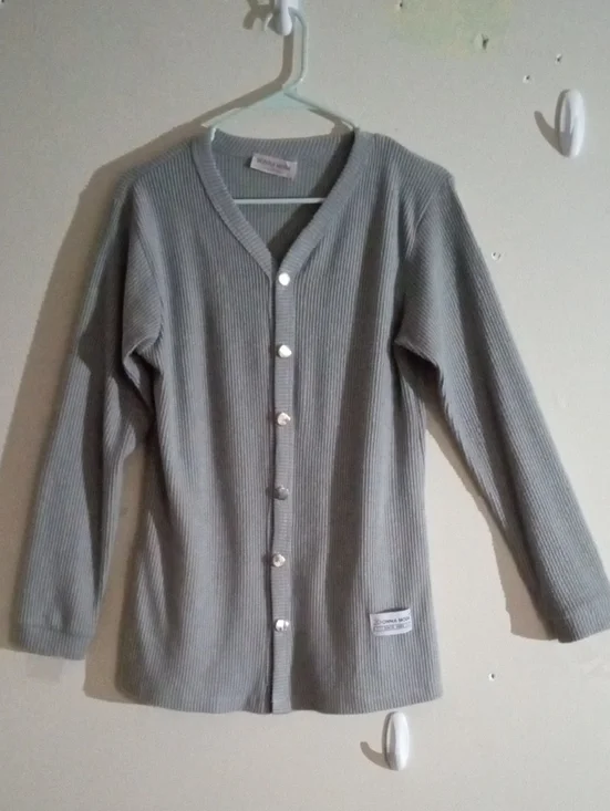 Women's Ribbed Button-Front Top - Picture 1 of 8